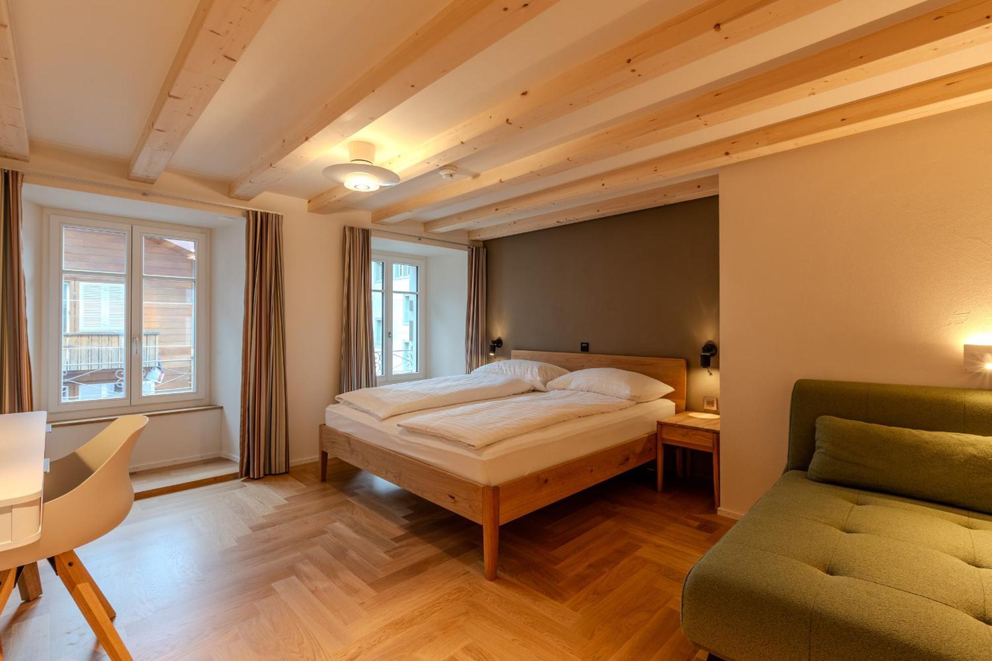 Hostal Alplodge *