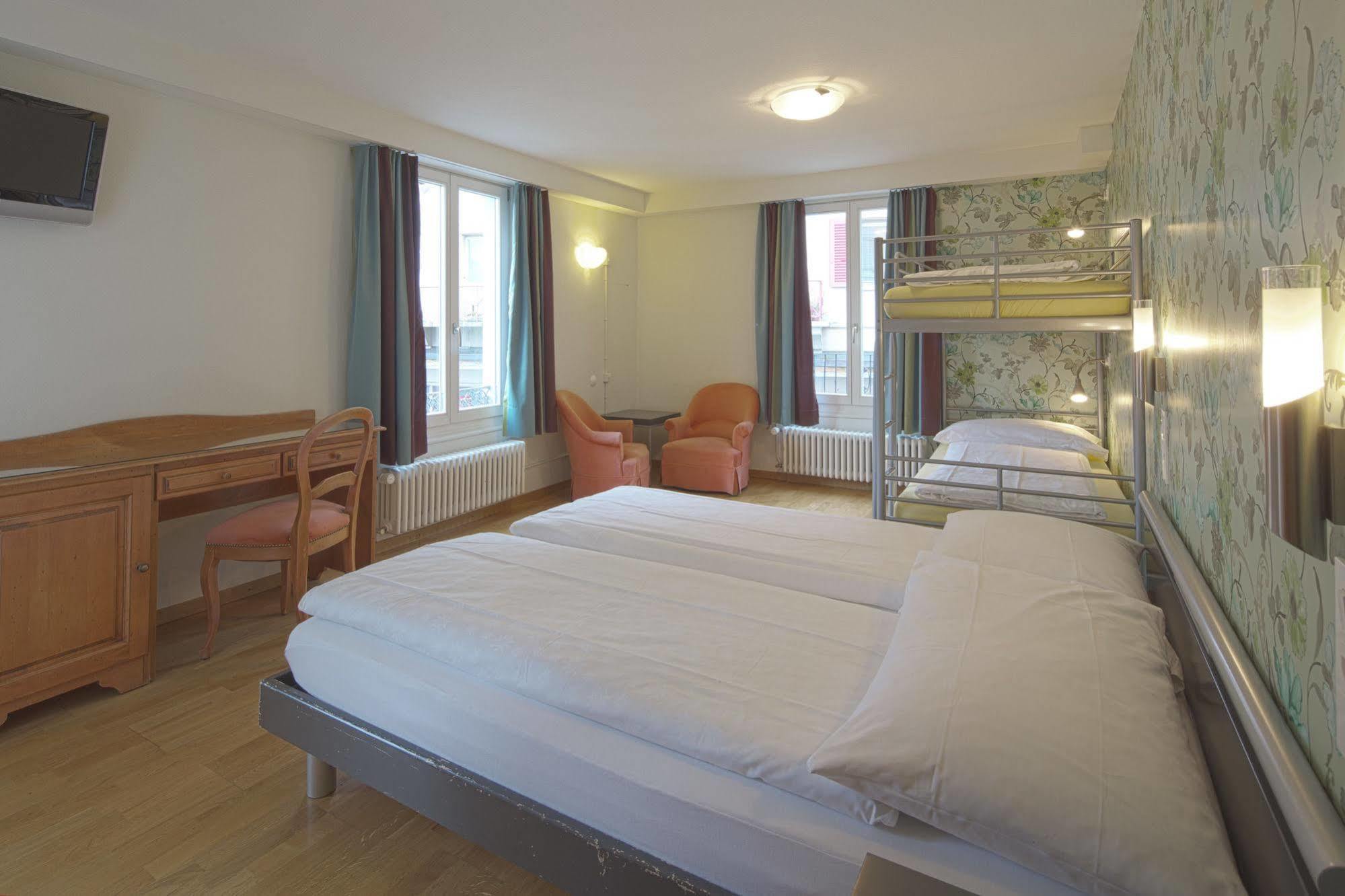 Alplodge Hostal