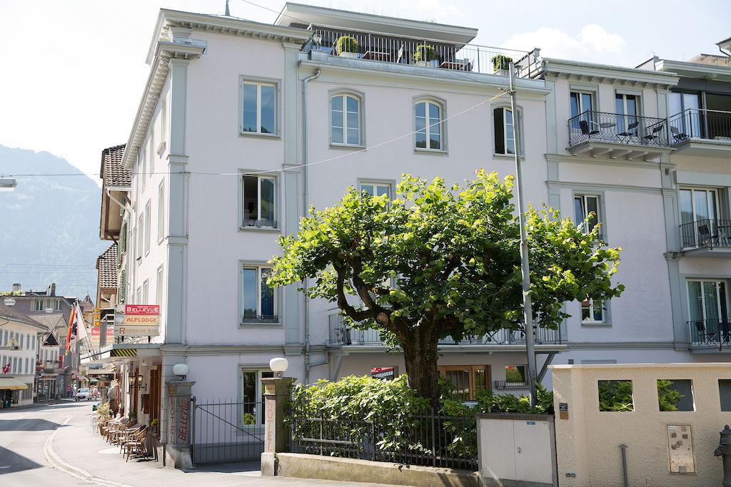 Alplodge Hostal *